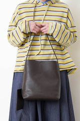 Premium leather tote bag w/ attachable pouch