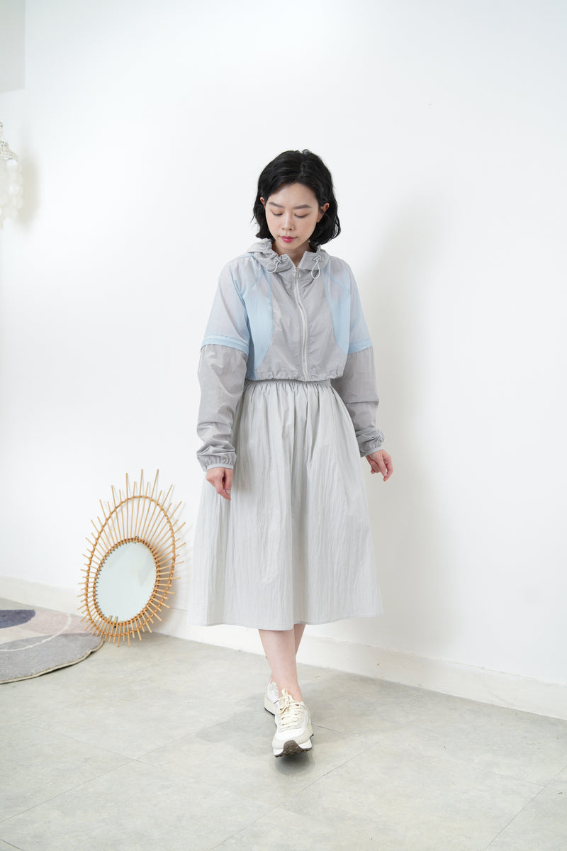 Patchwork windbreaker w/ attachable sleeves