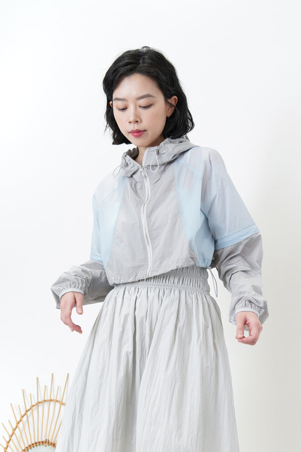 Patchwork windbreaker w/ attachable sleeves