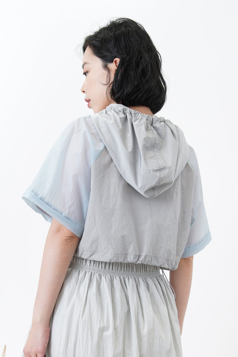 Patchwork windbreaker w/ attachable sleeves