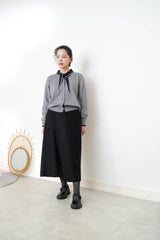 Grey knit cardigan w/ knot tie collar