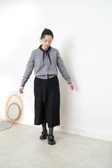 Black H line cutting skirt in split hem