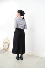 Black H line cutting skirt in split hem