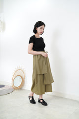 Wide leg trousers w/ detail layering