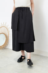 Wide leg trousers w/ detail layering