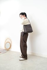 Premium leather tote bag w/ attachable pouch