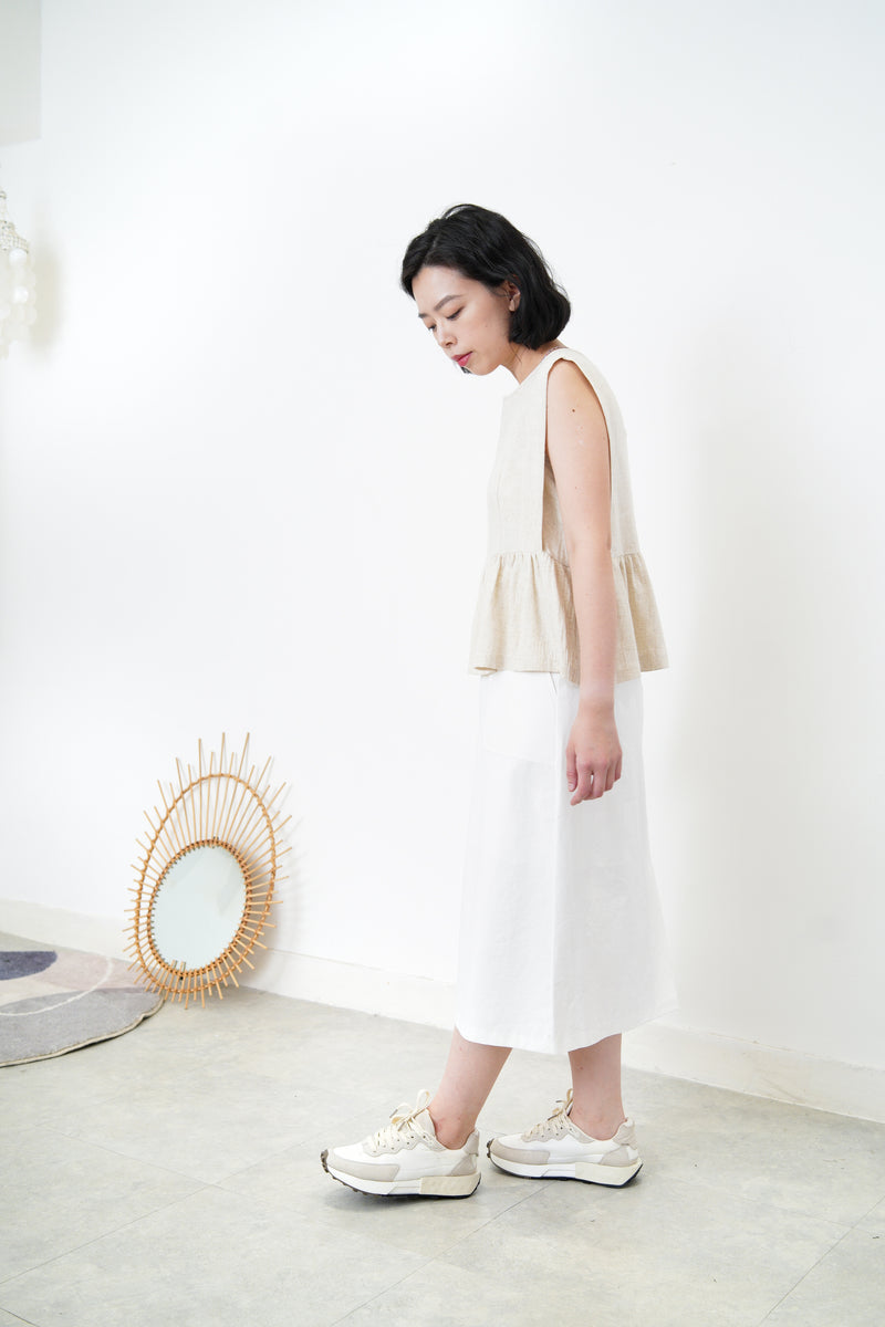 Linen vest w/ peplum hem