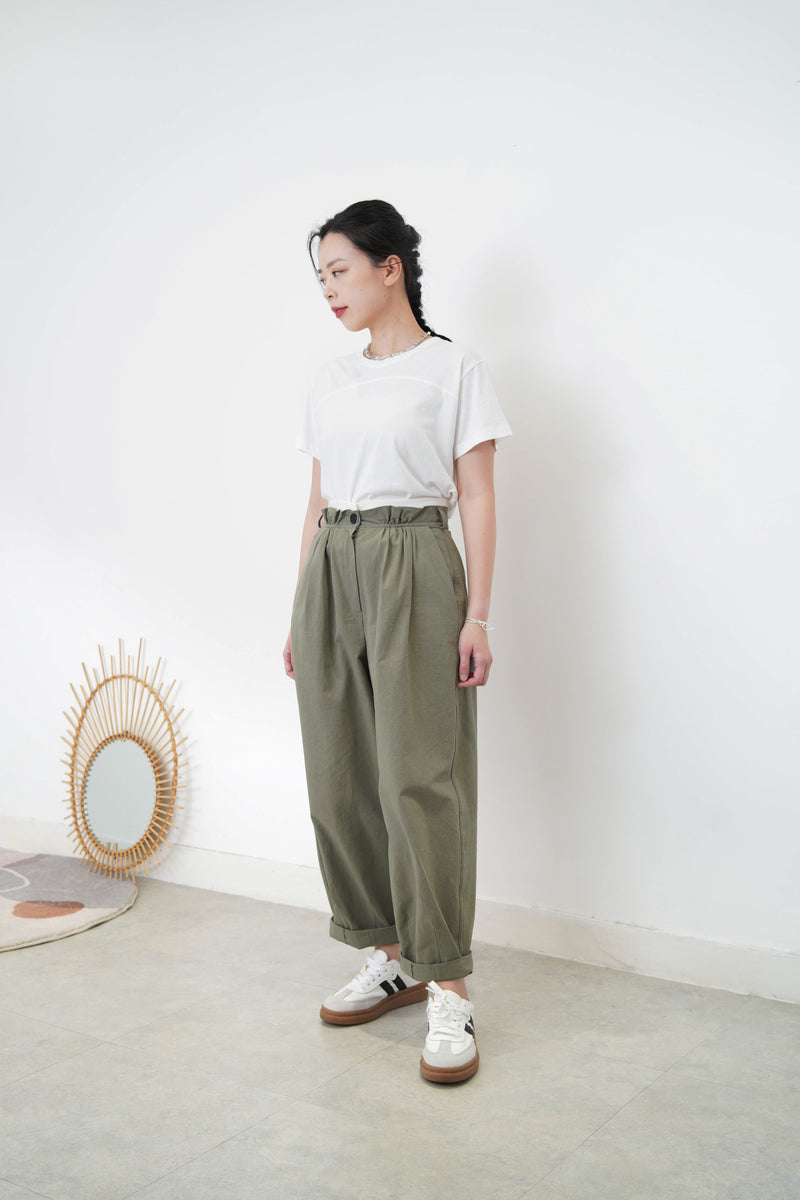 Khaki balloon pants w/ double layering