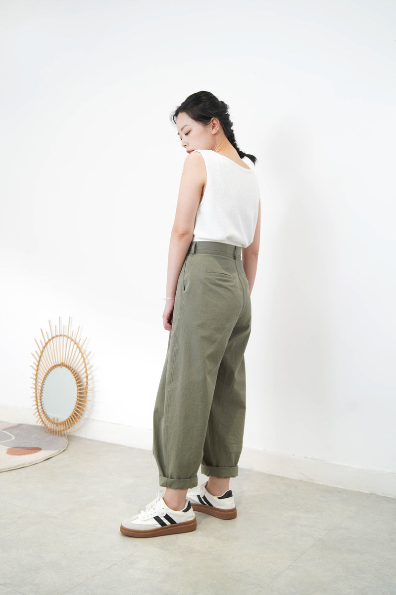 Khaki balloon pants w/ double layering