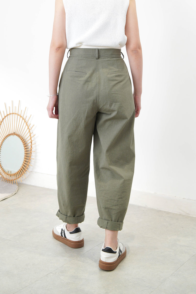 Khaki balloon pants w/ double layering