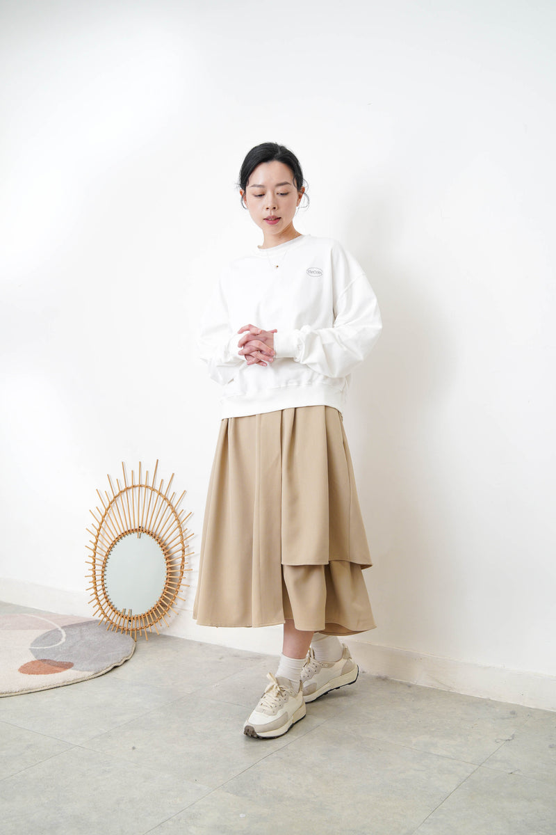White spring pullover w/ embroidery