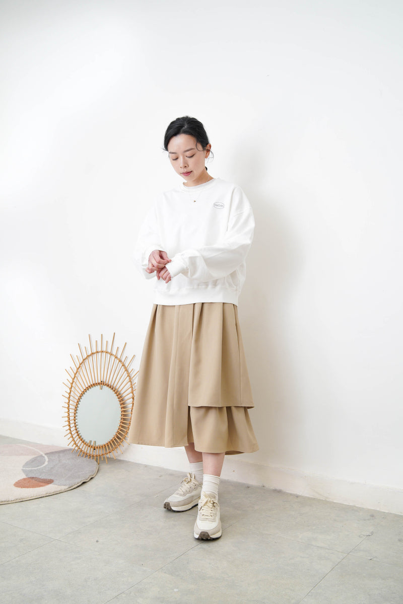 White spring pullover w/ embroidery
