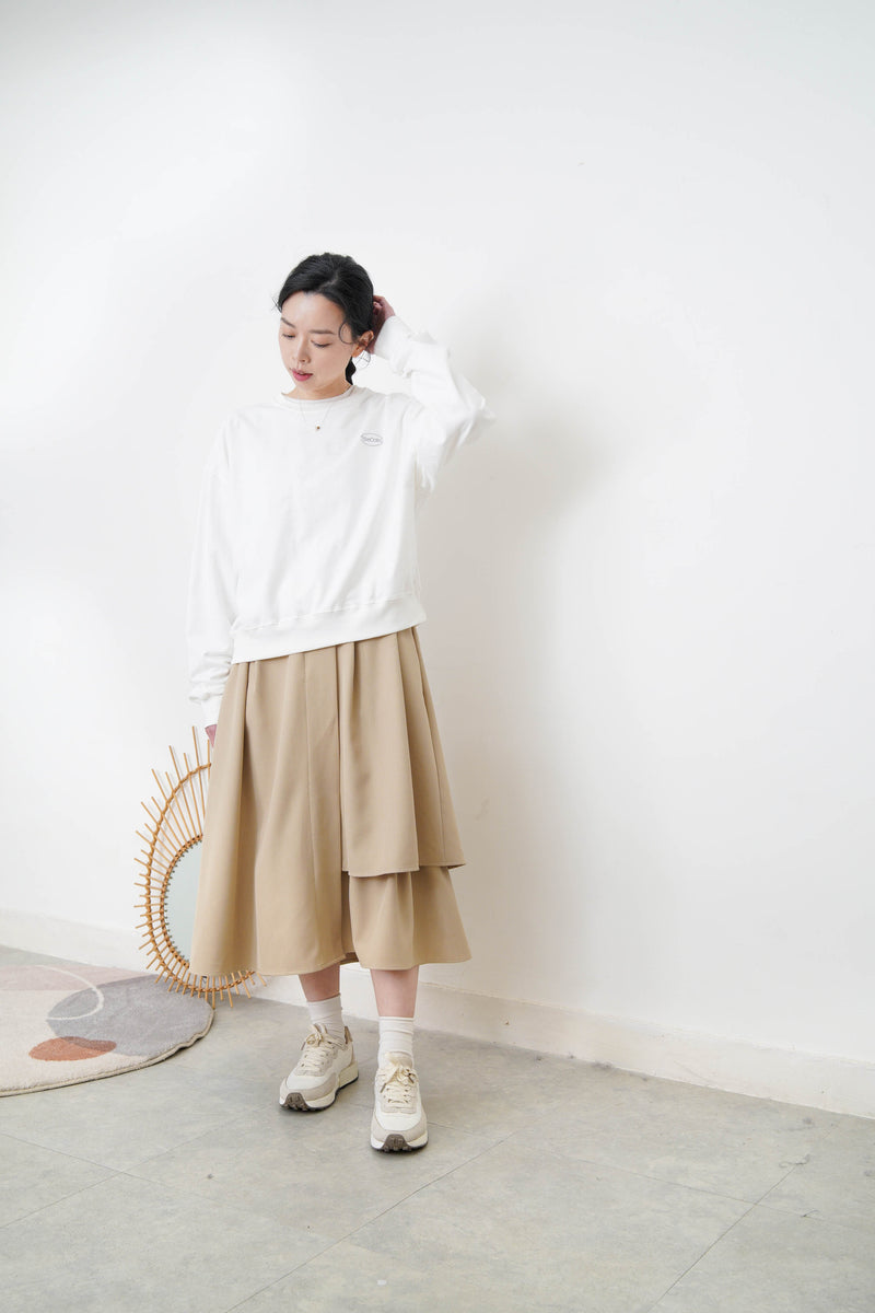 White spring pullover w/ embroidery