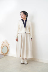 White knit cardigan w/ knot tie collar