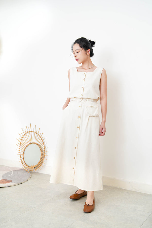 Ivory square neck vest in elastic waist