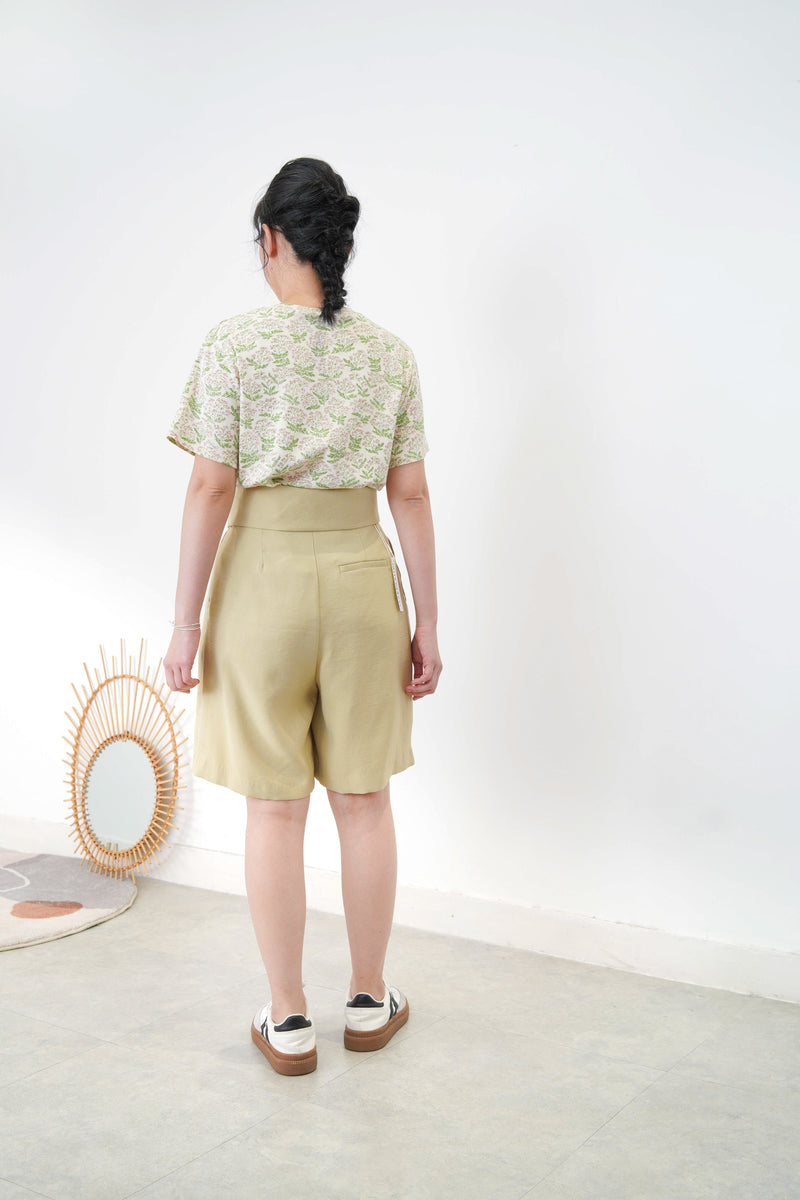 Mustard pleats shorts w/ overlap details