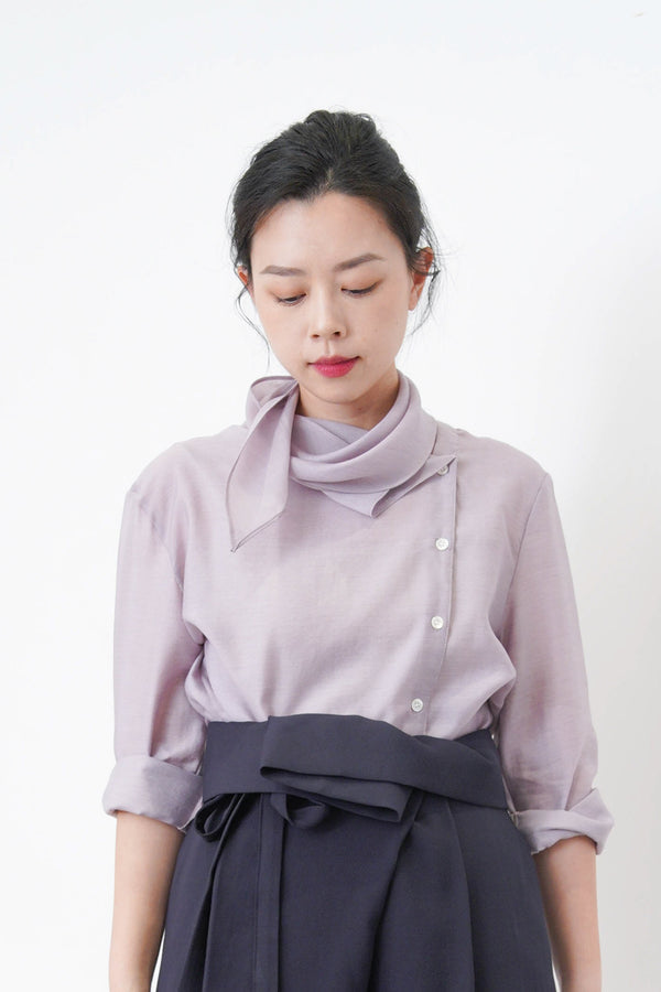 Purple chiffon shirt w/ details collar