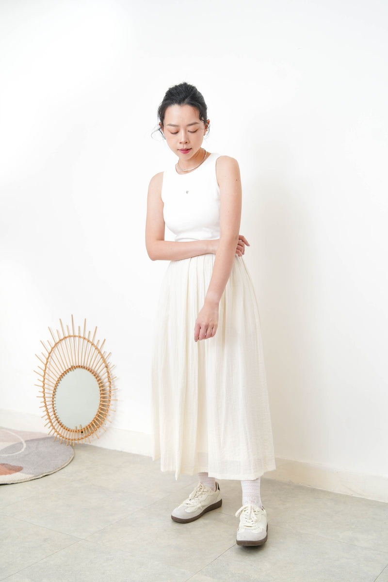 White vest with inner bra pad