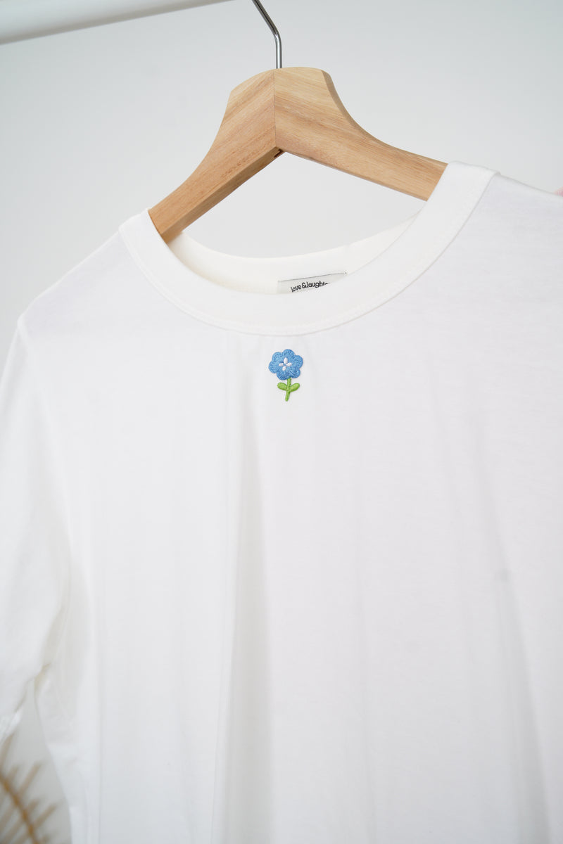 White oversize Tee w/ floral embroidery