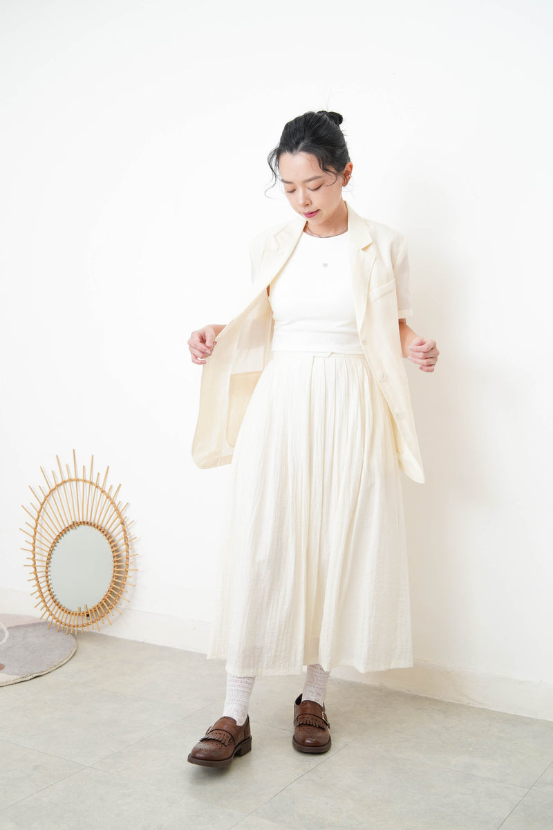 White vest with inner bra pad