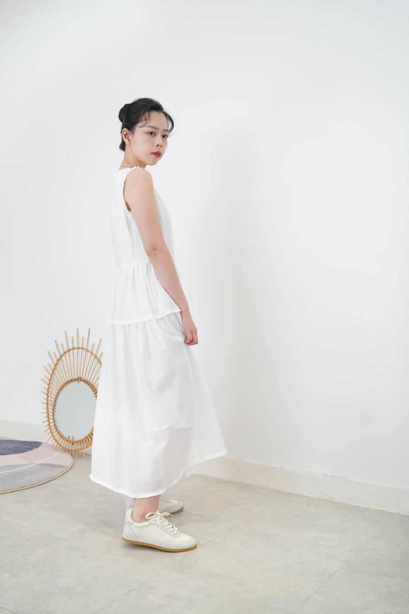White detail fringe trimmed V neck dress