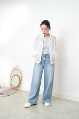 Straight cut summer jeans