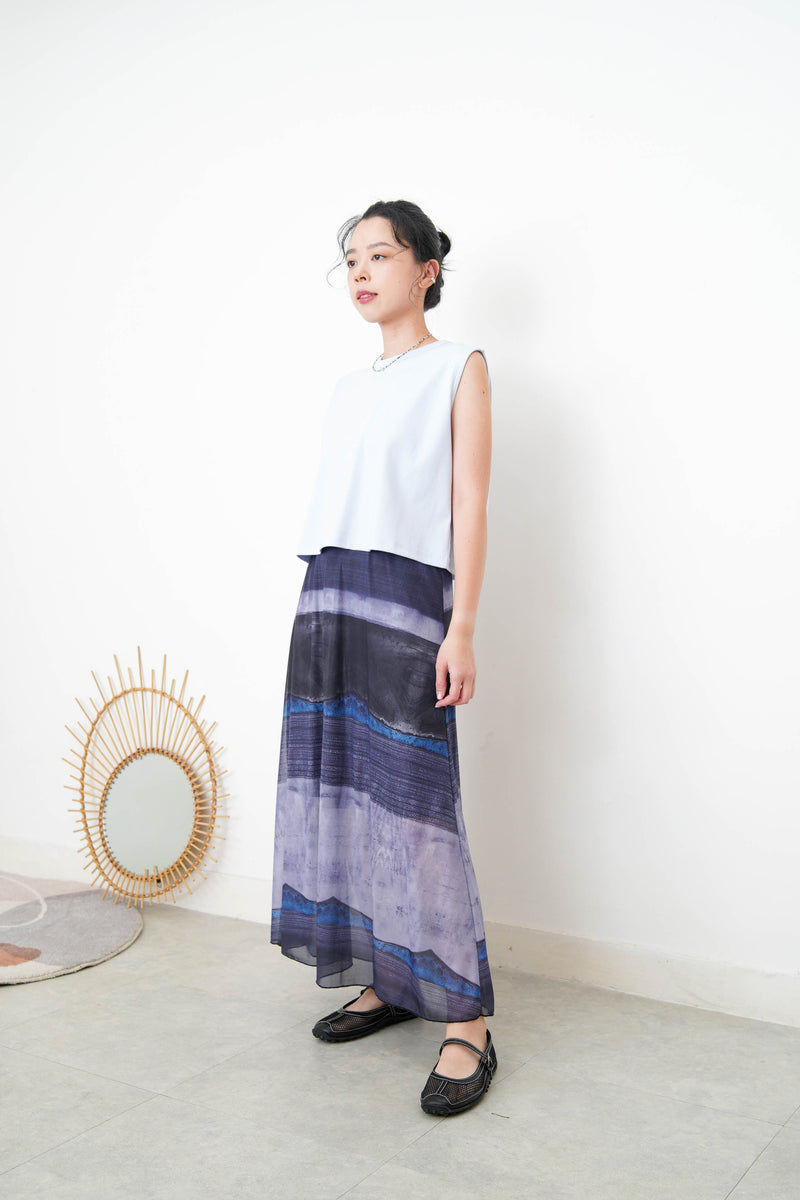 Blue minimal vest in crop cut