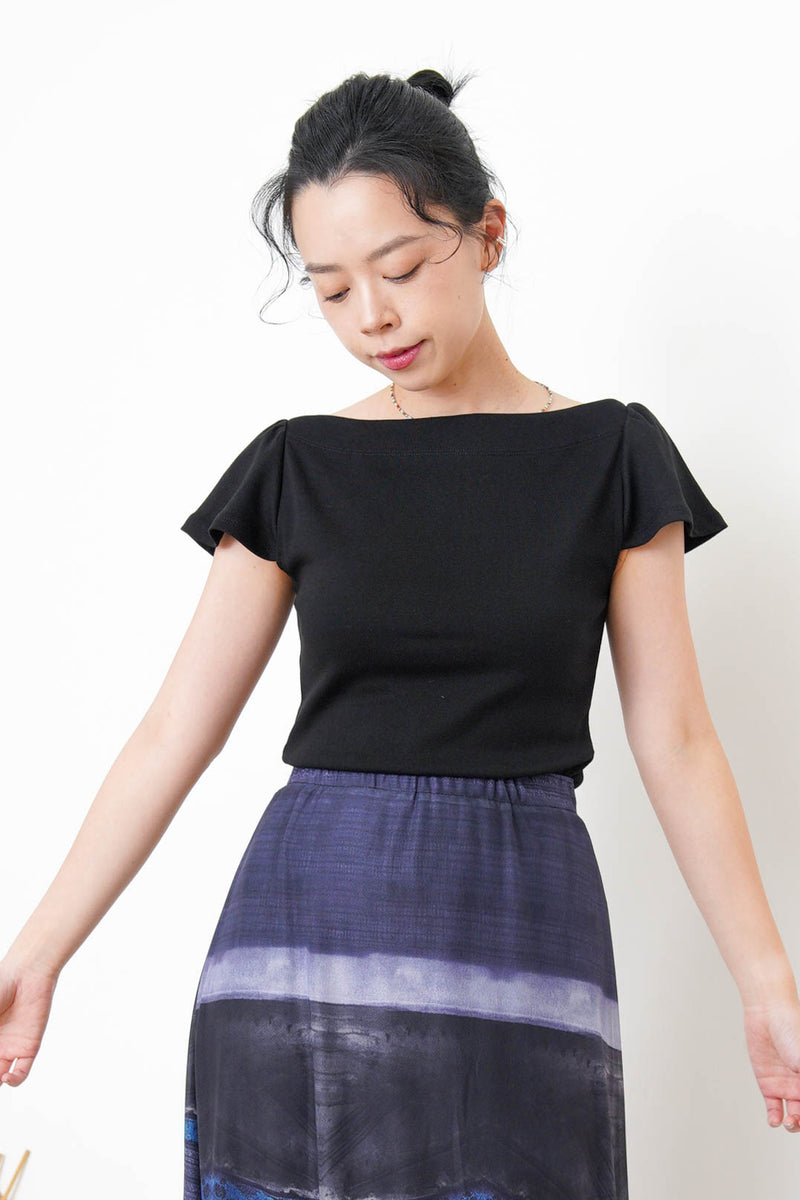 Black boat neck top w/ peplum sleeves