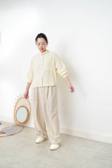 Yellow thin shirt w/ contrast outline
