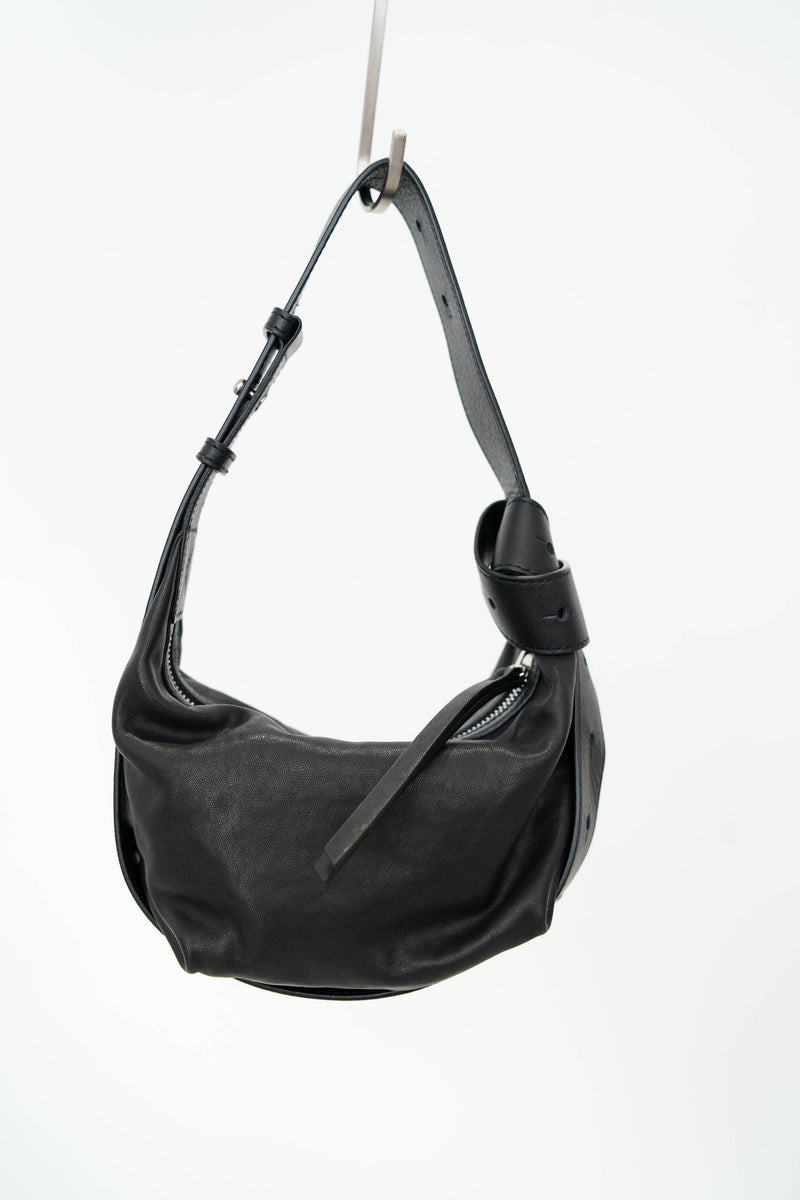 Black premium leather bag in 2 ways
