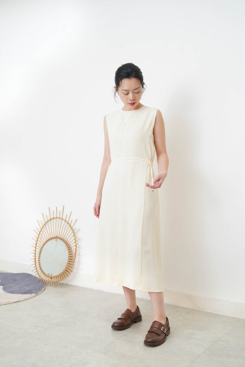 Butter yellow chiffon dress w/ elastic waist details