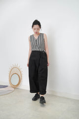 Black stripy vest