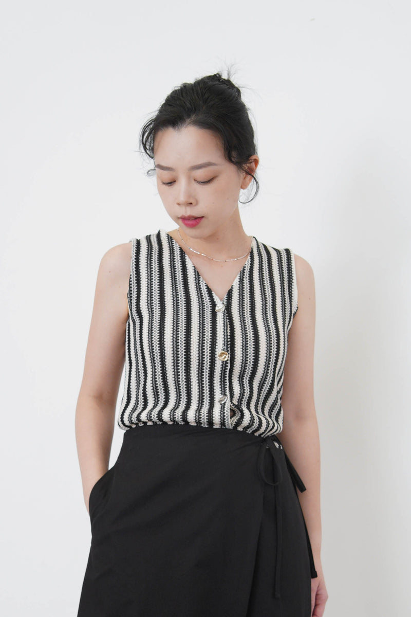 Black stripy vest