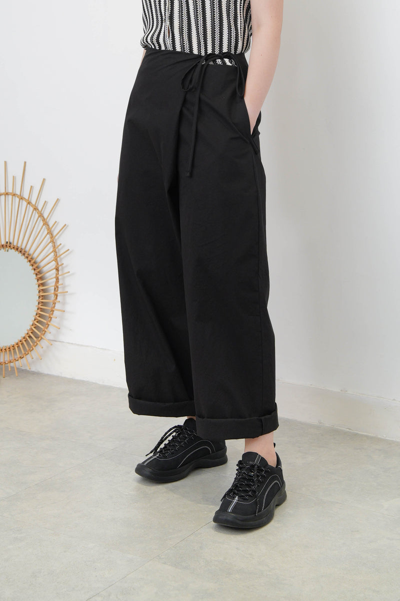 Black overlap trousers w/ strings