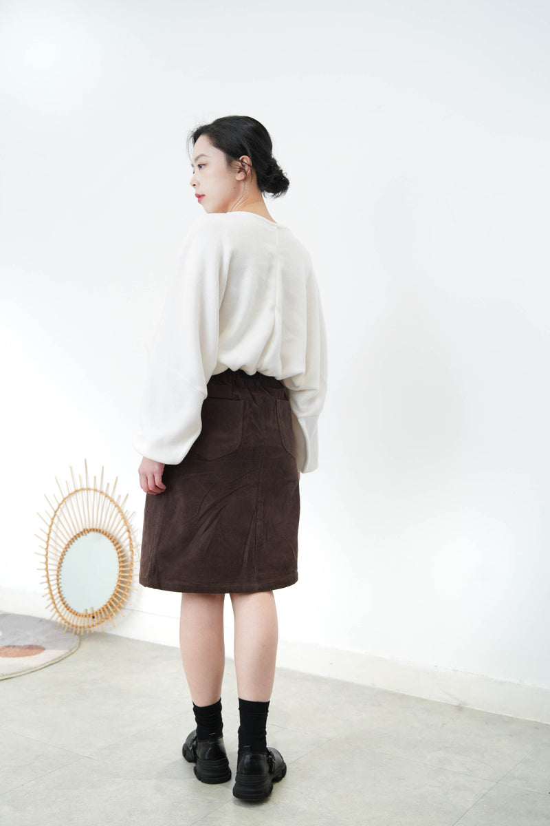 Brown corduroy skirt w/ belt