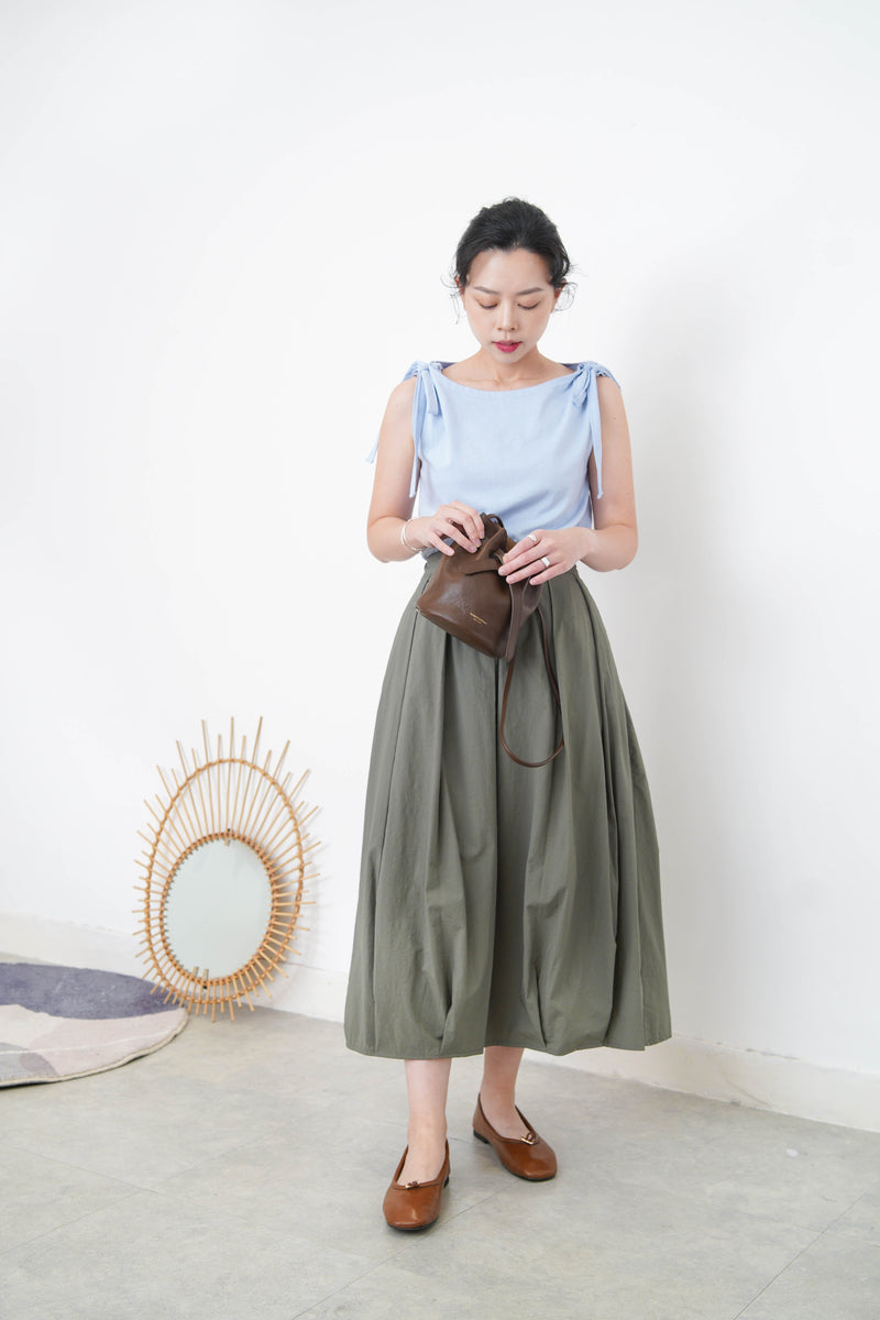 Ribbon shoulder detail vest