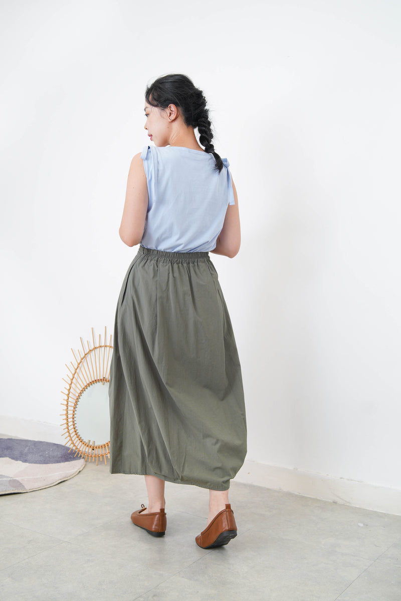 Army green balloon skirt