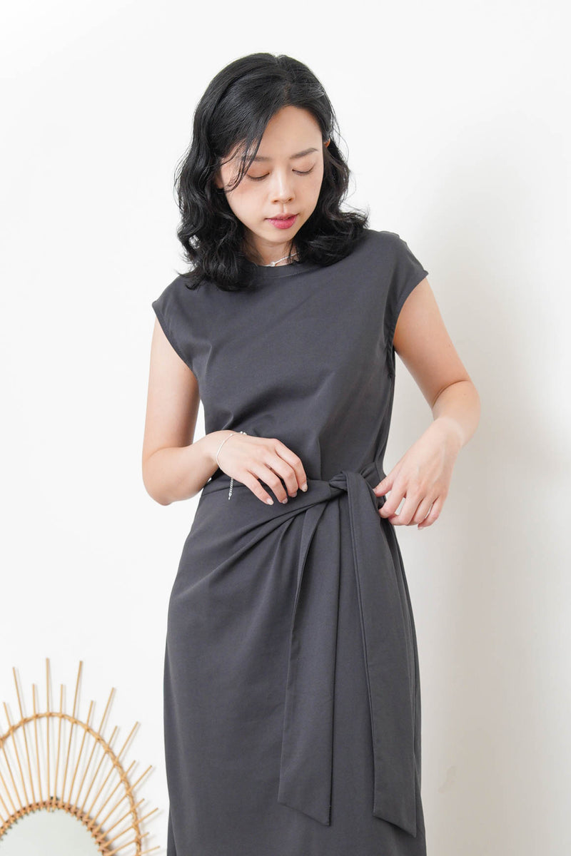 Charcoal sporty dress w/ tie knot waist