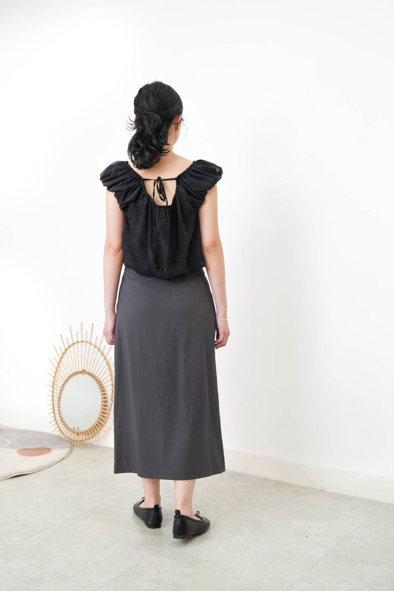 Black chiffon balloon blouse w/ floral embroidery