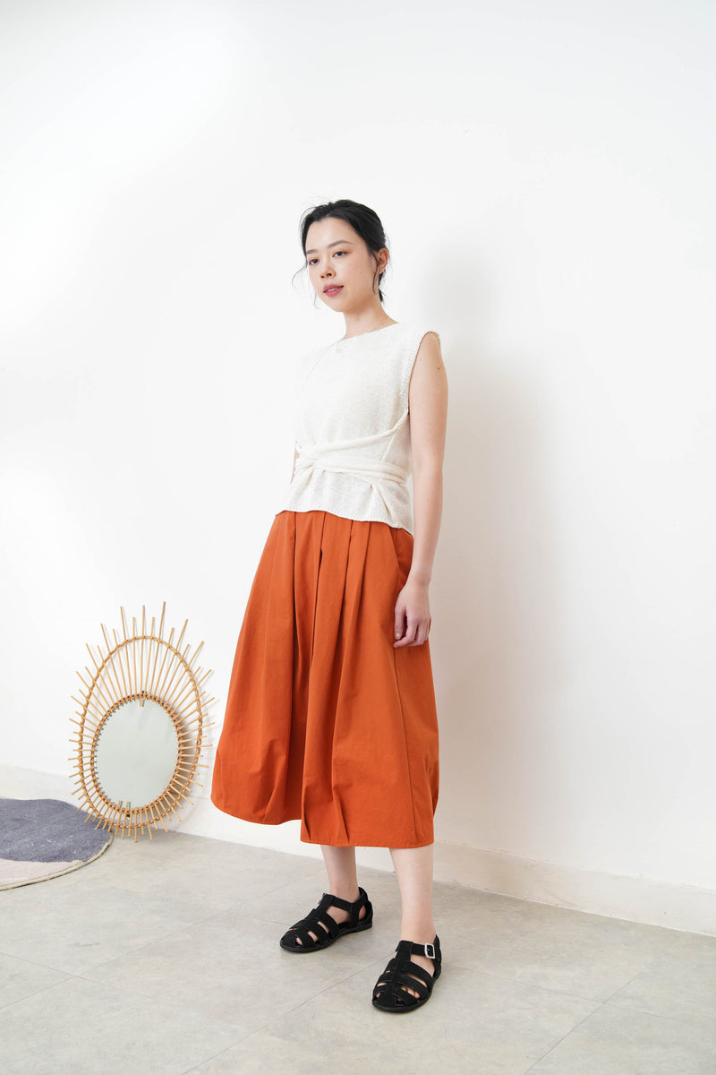 White knit vest w/ knot waist