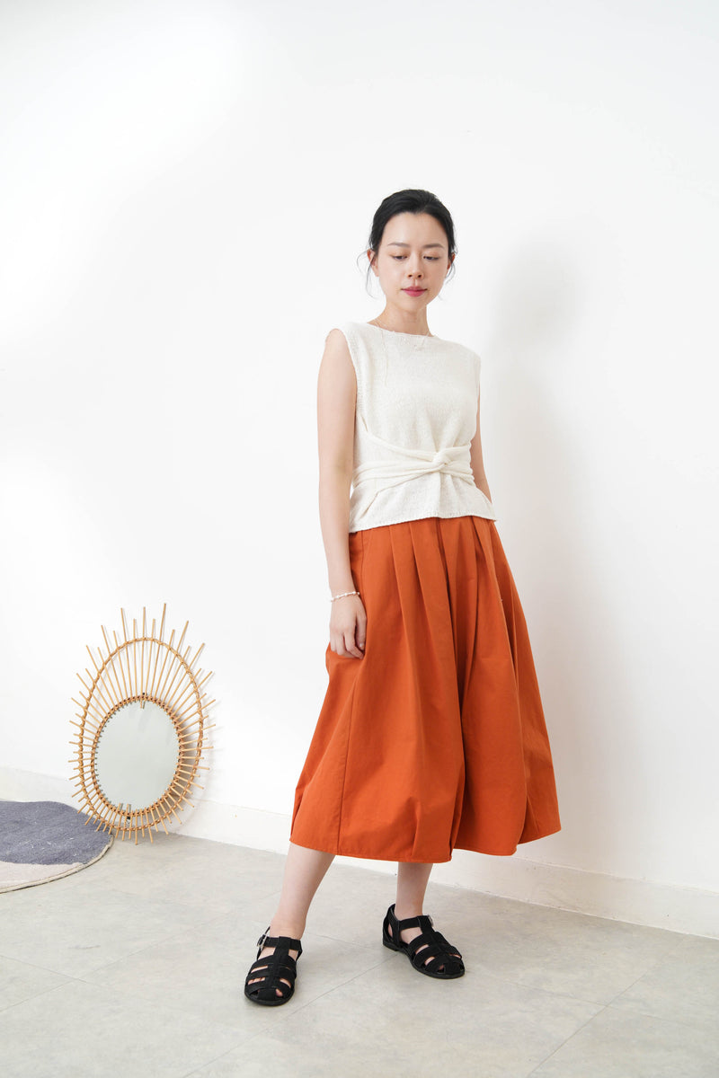 White knit vest w/ knot waist