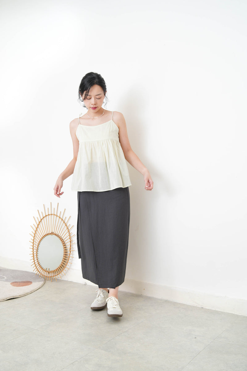 Light green linen set in 2 ways