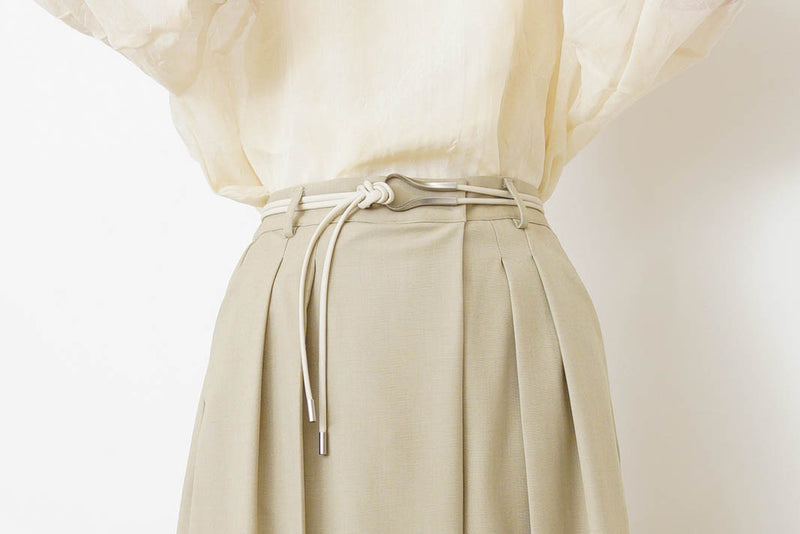 Silver buckle belt w/ knot style
