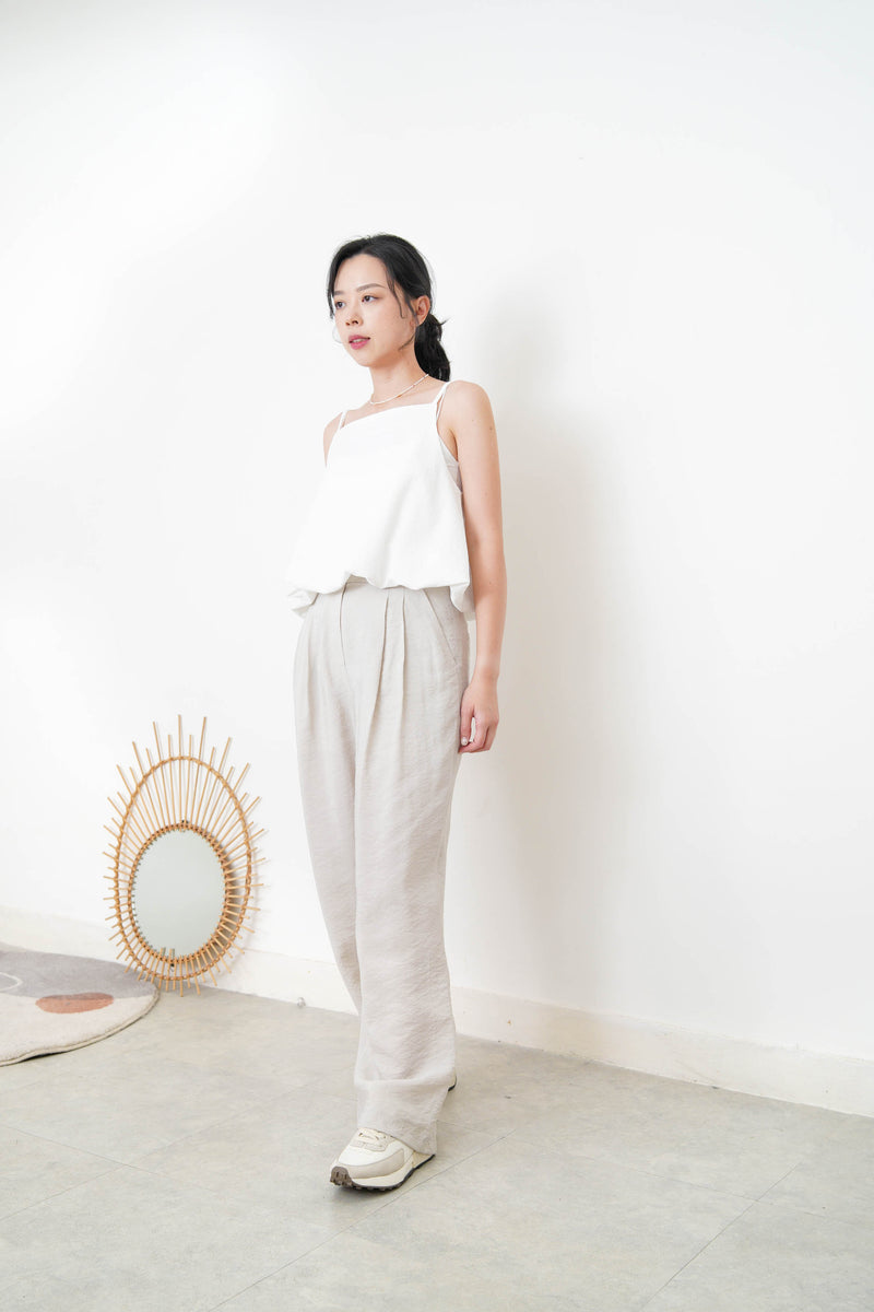 White texture cami vest in balloon shape