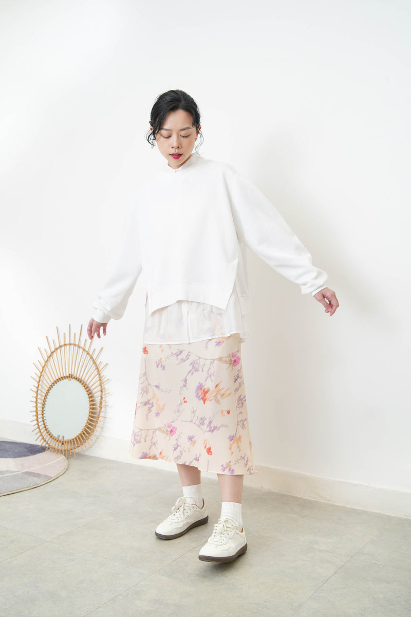 Ivory silky skirt with flower print
