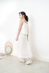White texture cami vest in balloon shape