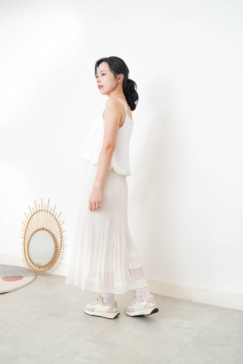 White texture cami vest in balloon shape
