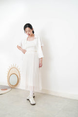 White double layering short sleeve shirt
