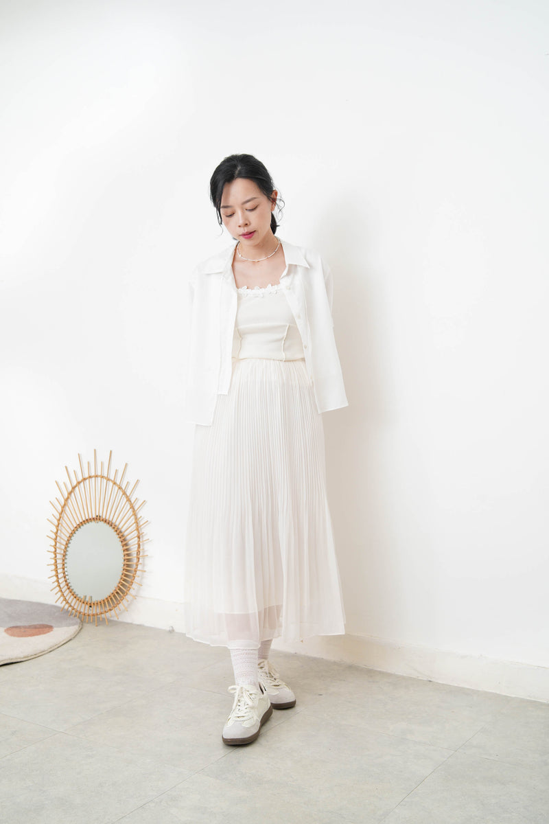 White double layering short sleeve shirt