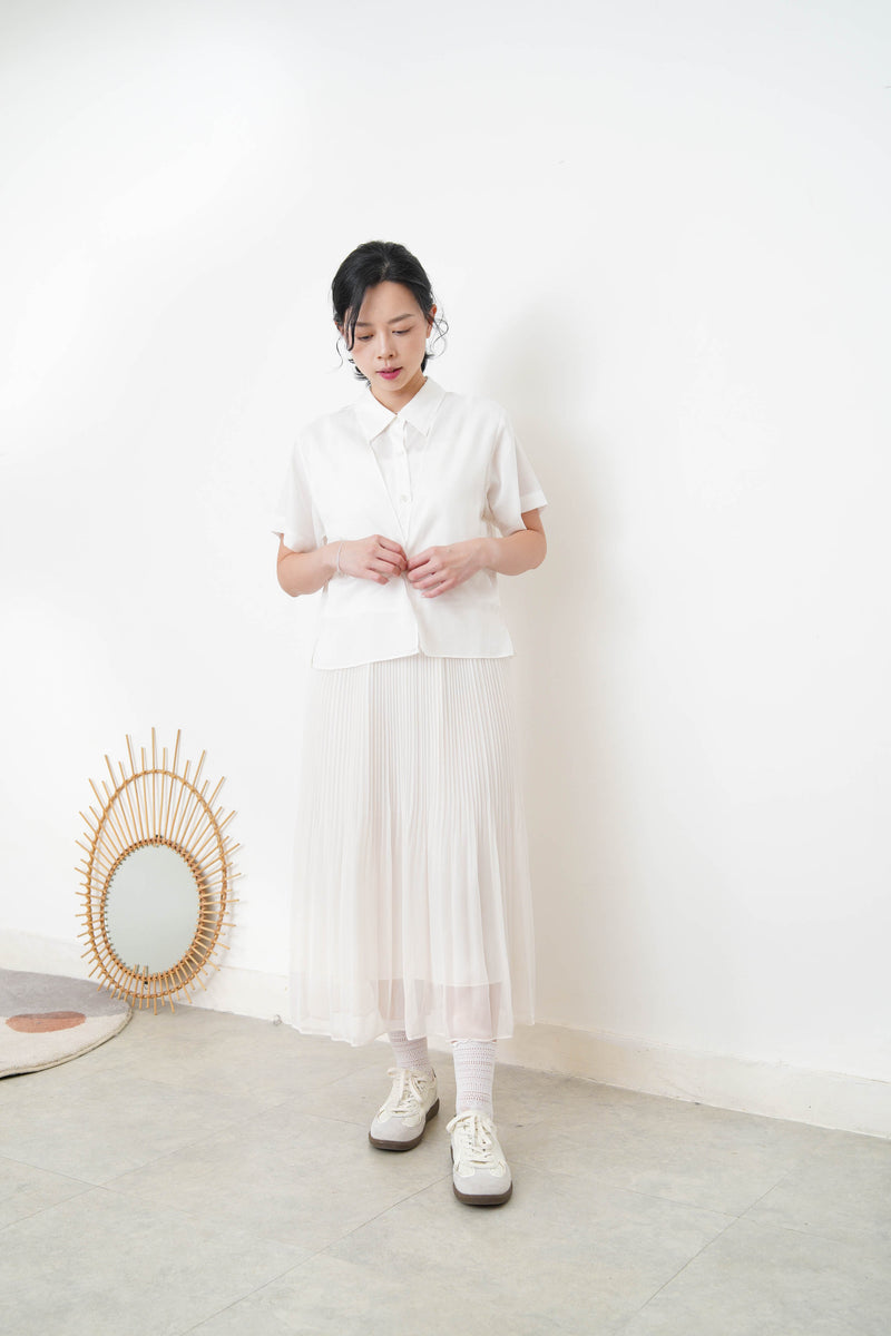 White double layering short sleeve shirt